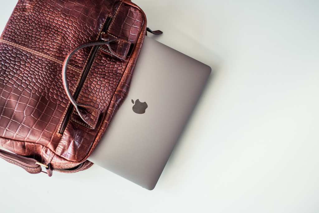 different-types-of-laptop-bags-everyone-should-know-wild-break-tech